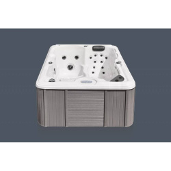 Спа бассейн Treesse Dubai